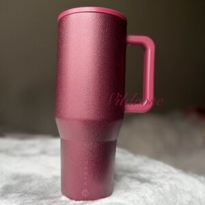 HydroJug WINTER BERRY 40 OZ Traveler Birthday NWT IN HAND Glitter Red